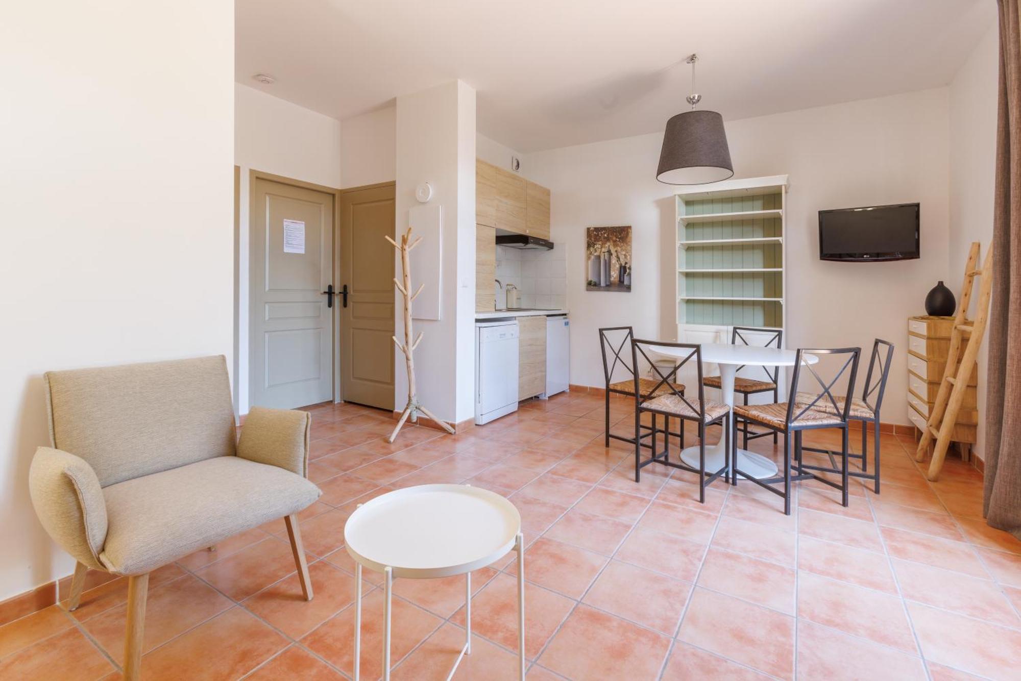 Le Domaine De La - De Dans Un Cadre Enchanteur Apartamento *